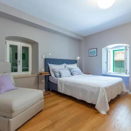 Awesome In With Kitchen