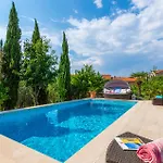 Vakantiehuis Beautiful In Postira